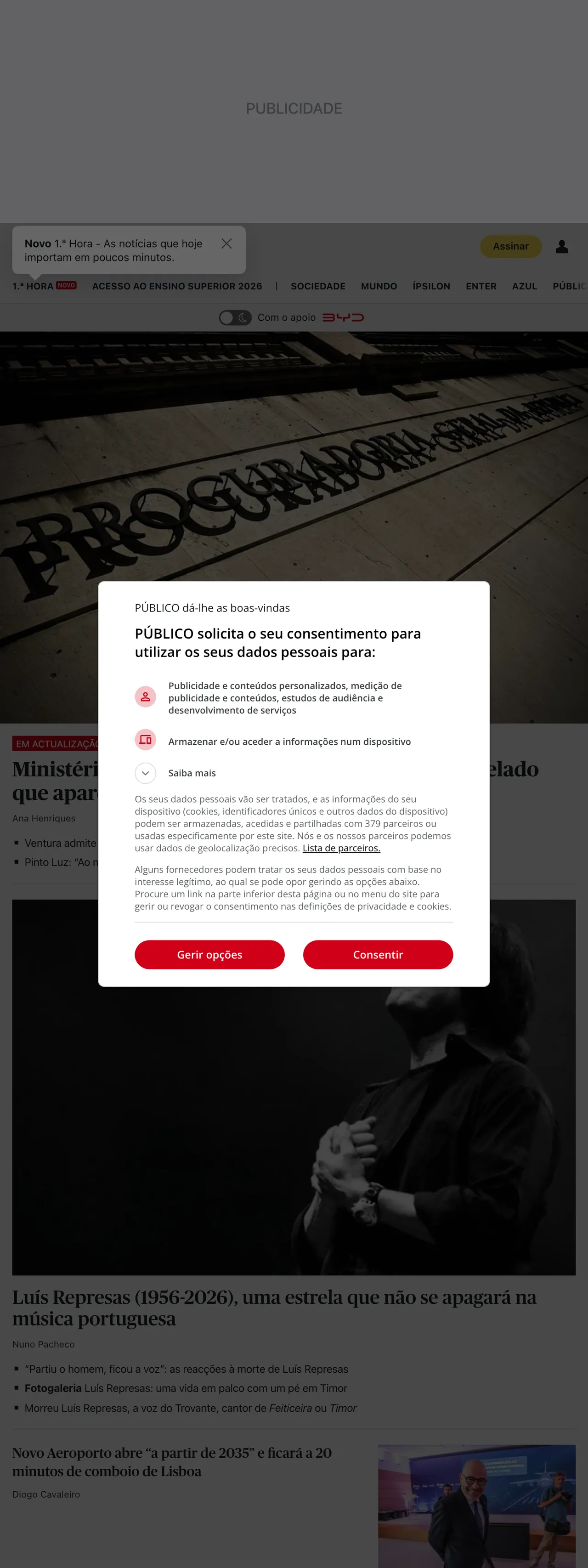 Screenshot of the Público front page