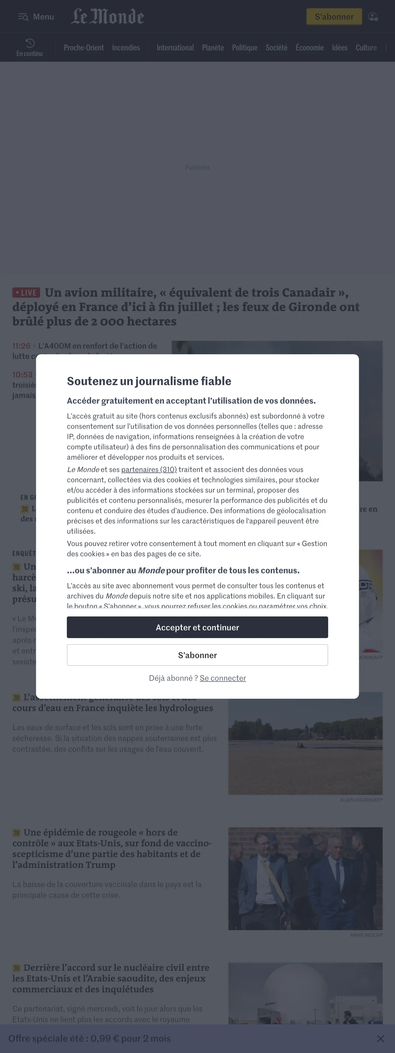 Screenshot of the Le Monde front page
