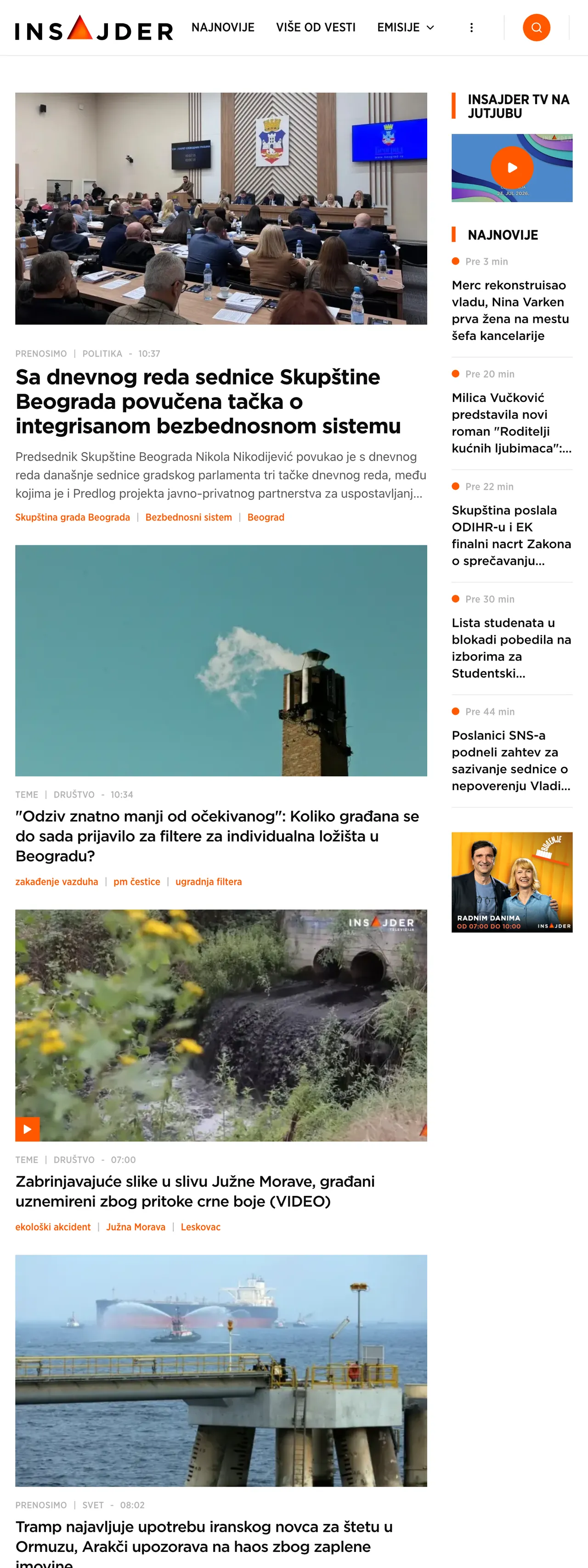 Screenshot of the Insajder front page