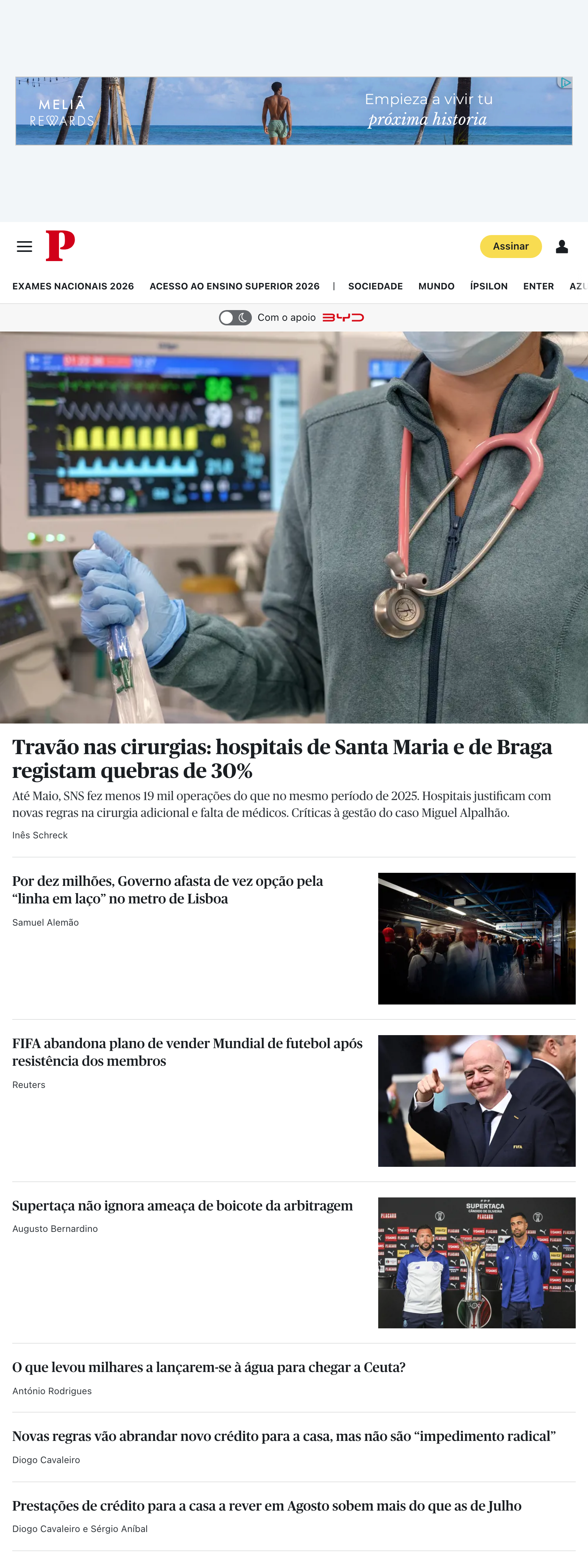 Screenshot of the Público front page