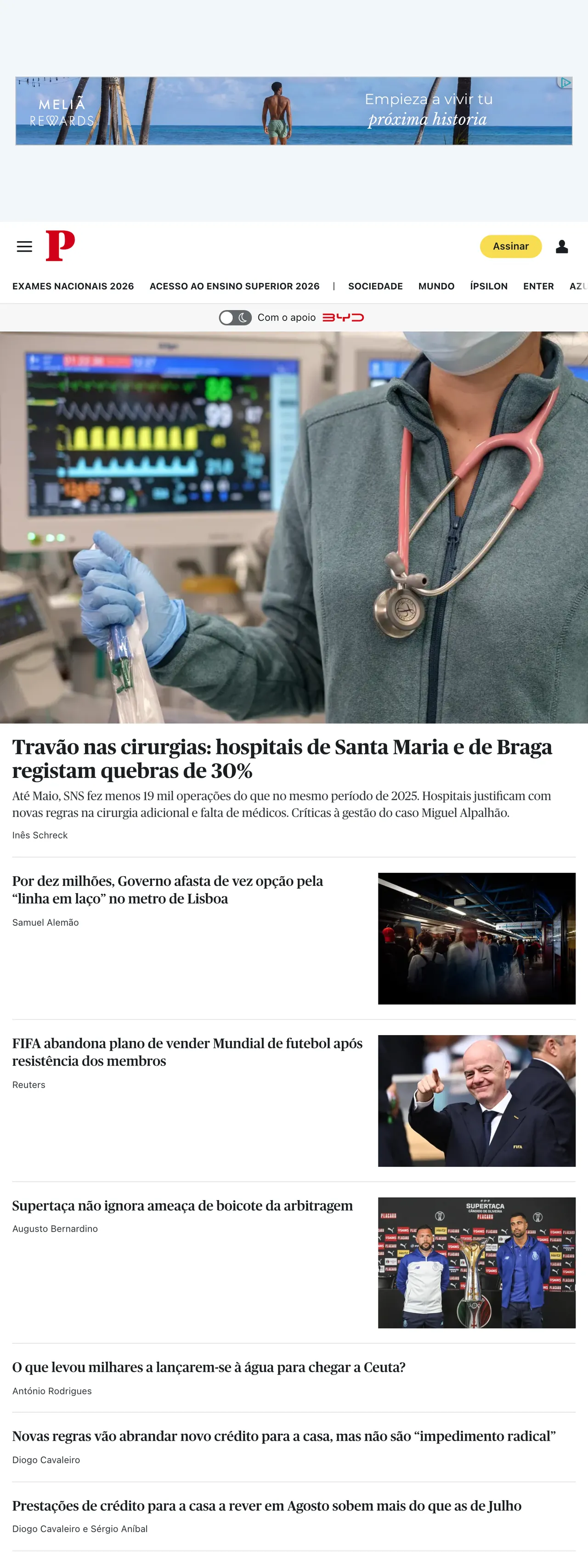 Screenshot of the Público front page