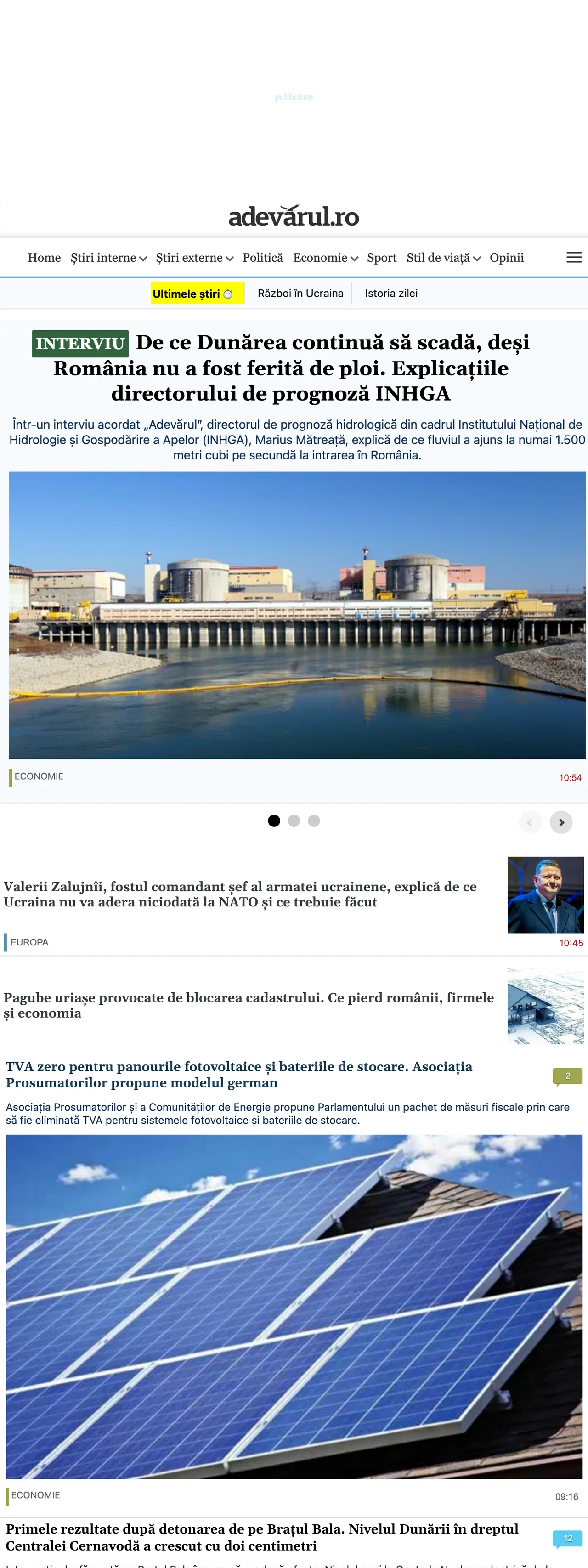 Screenshot of the Adevărul front page