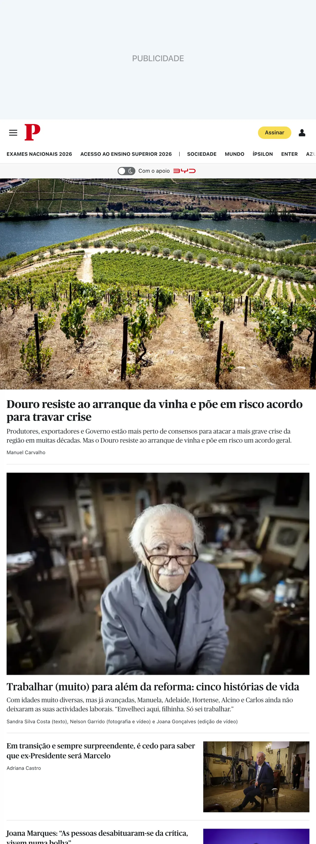 Screenshot of the Público front page