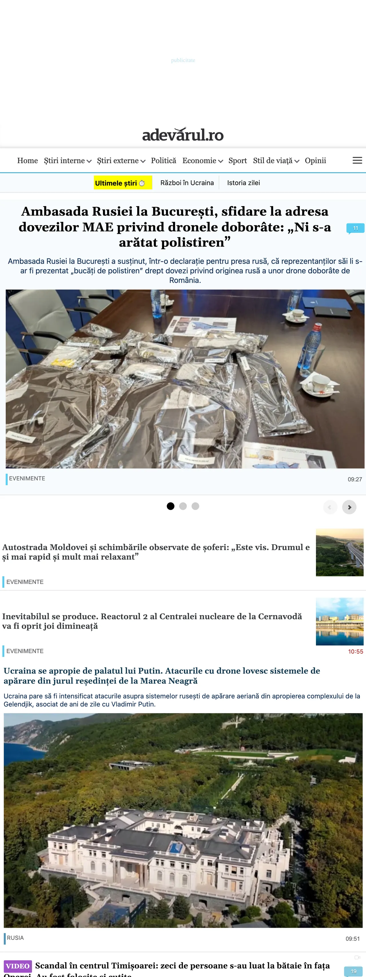 Screenshot of the Adevărul front page