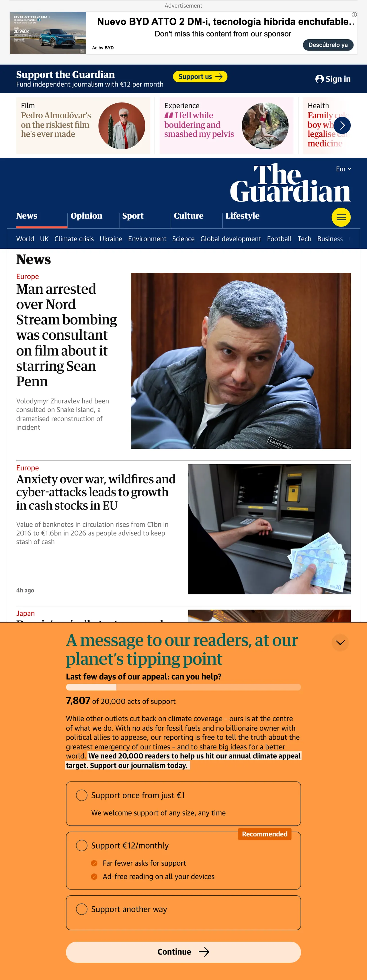 Screenshot of the The Guardian front page