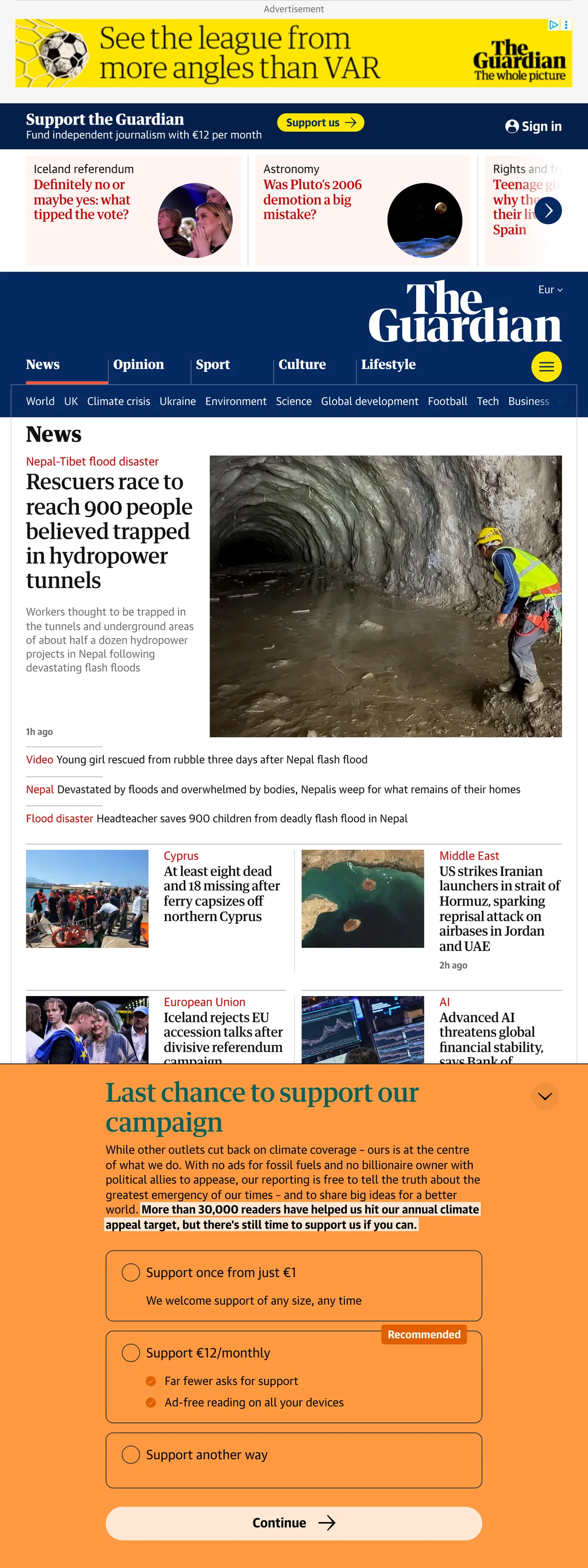 Screenshot of the The Guardian front page