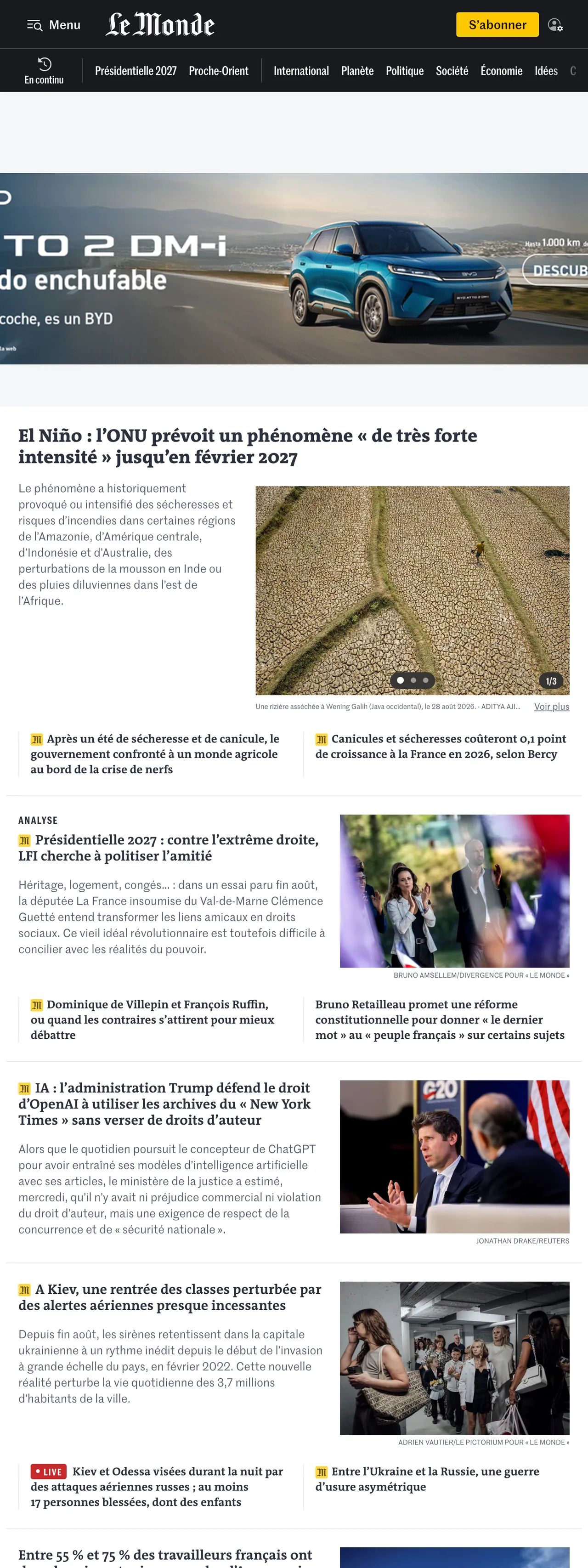 Screenshot of the Le Monde front page
