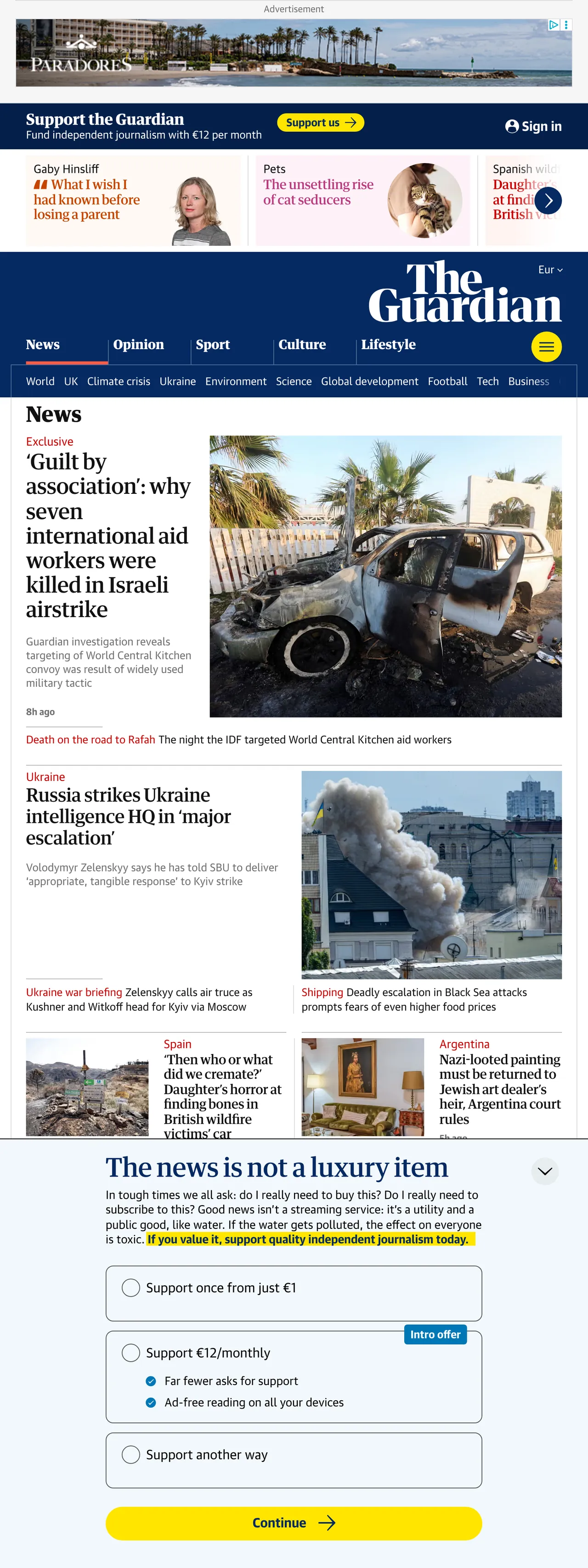 Screenshot of the The Guardian front page