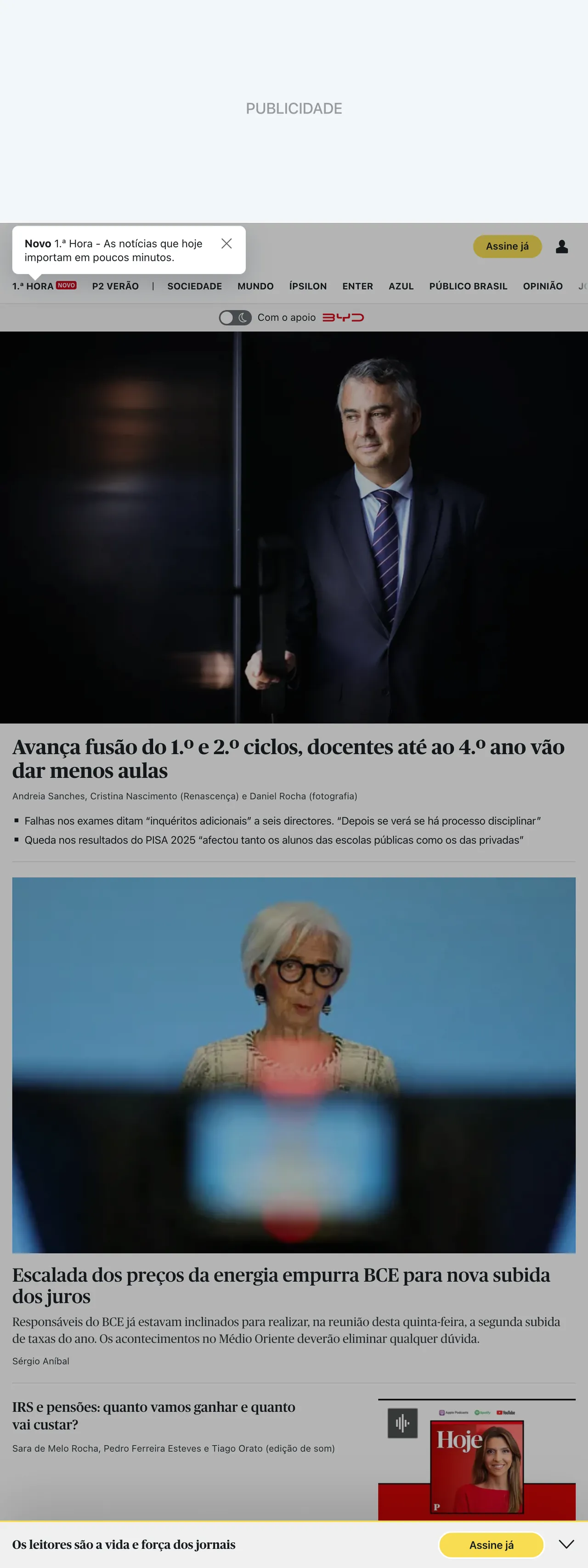 Screenshot of the Público front page