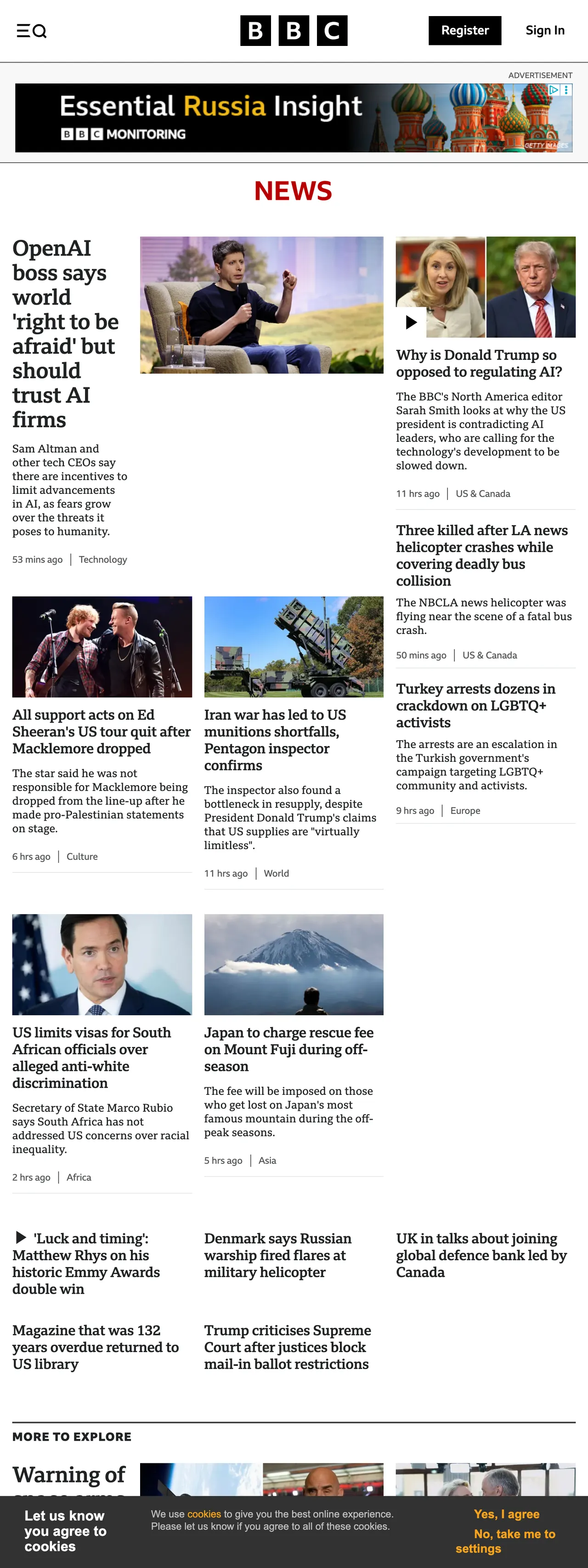 Screenshot of the BBC News front page