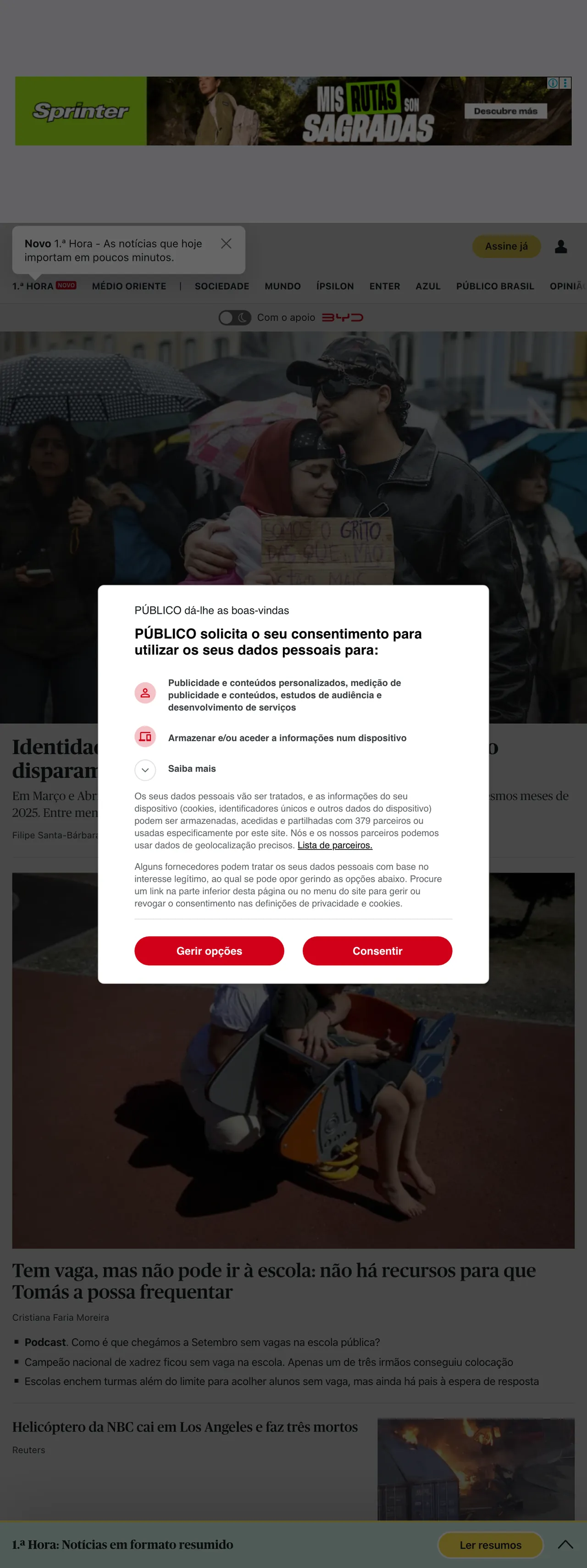 Screenshot of the Público front page