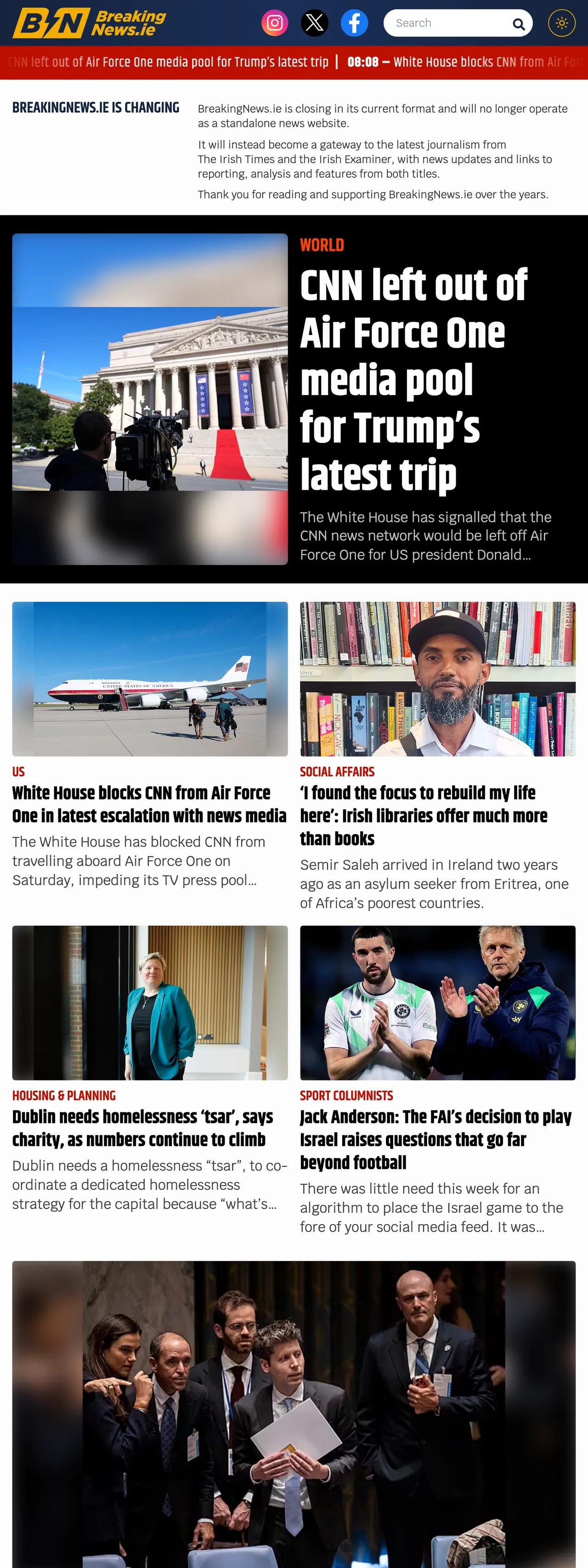 Screenshot of the BreakingNews.ie front page