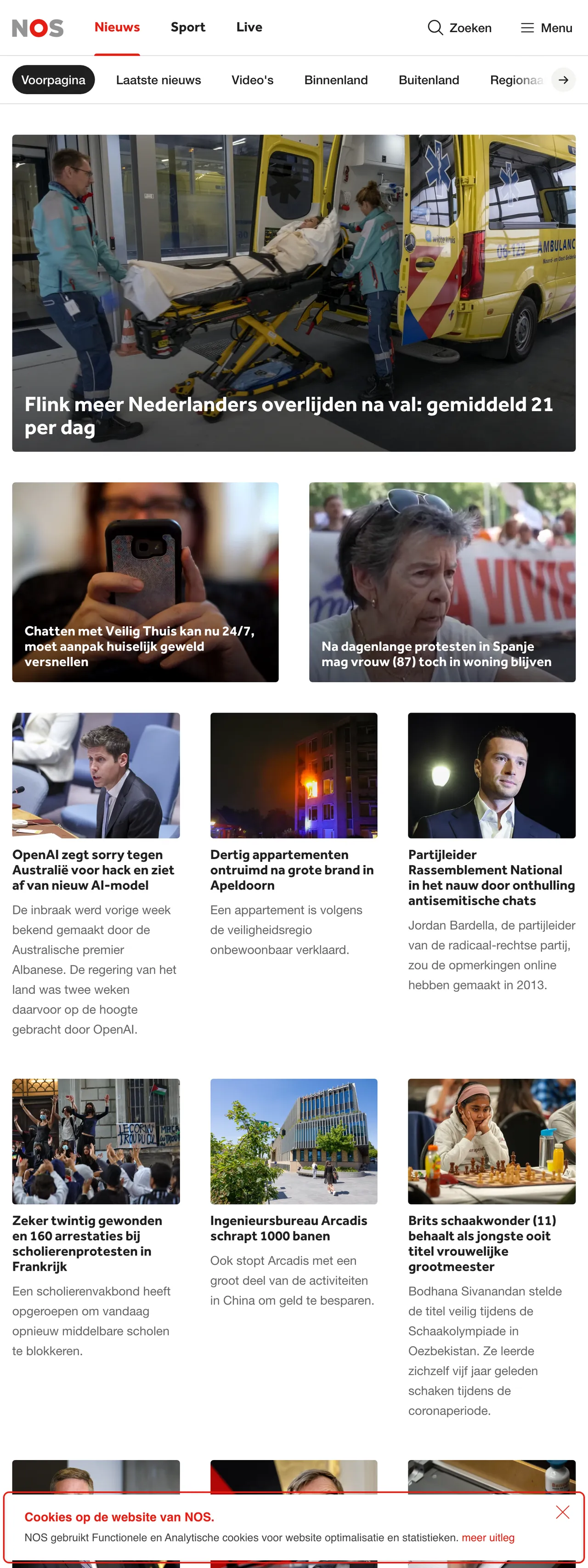 Screenshot of the NOS front page