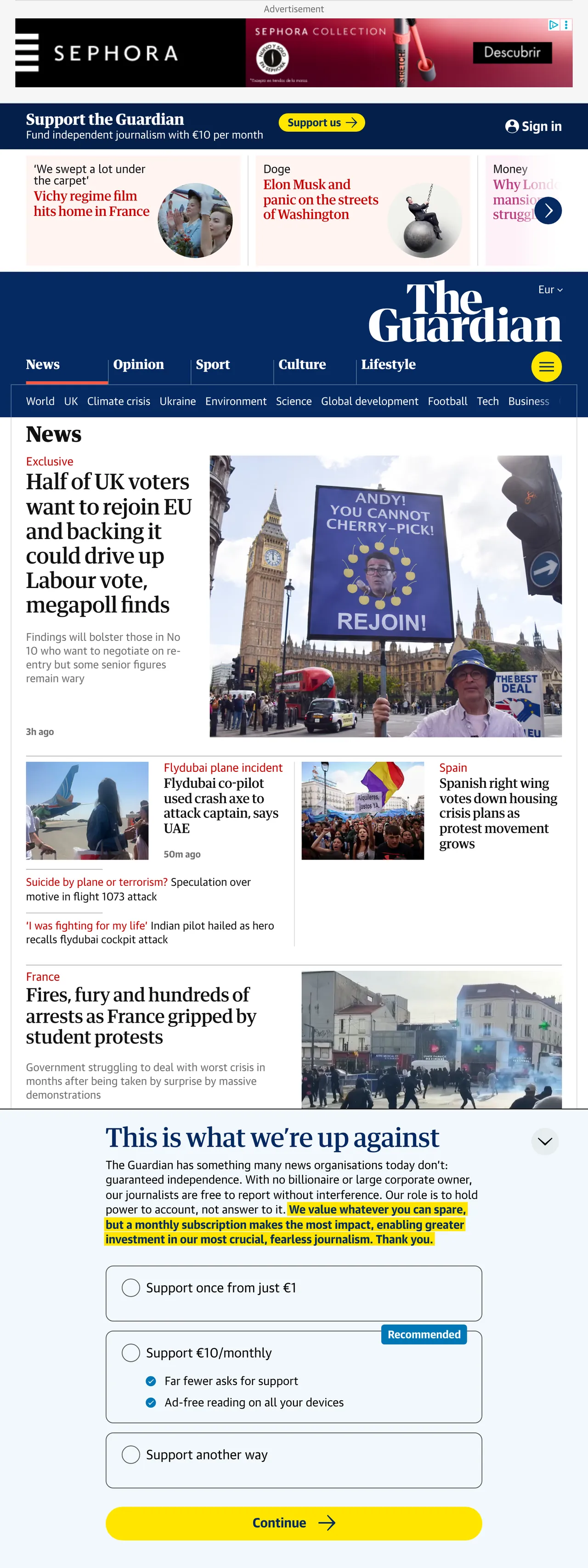 Screenshot of the The Guardian front page