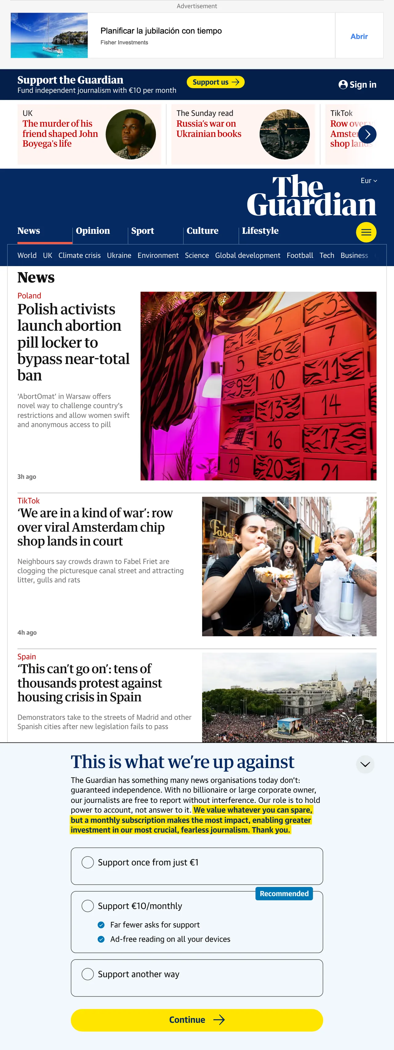 Screenshot of the The Guardian front page
