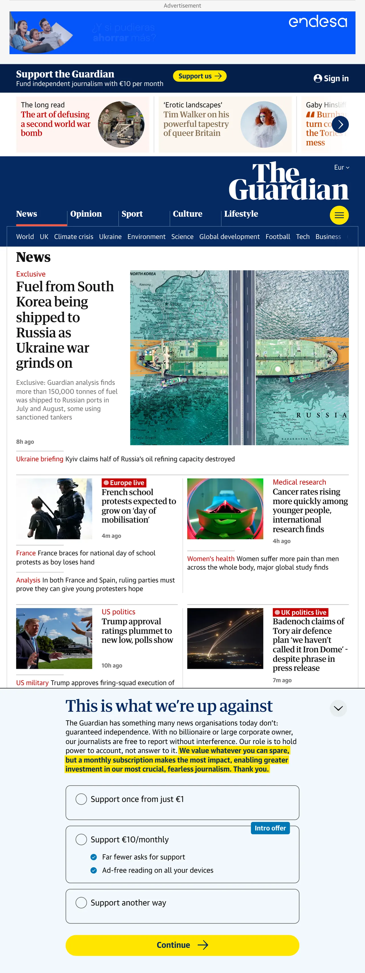 Screenshot of the The Guardian front page