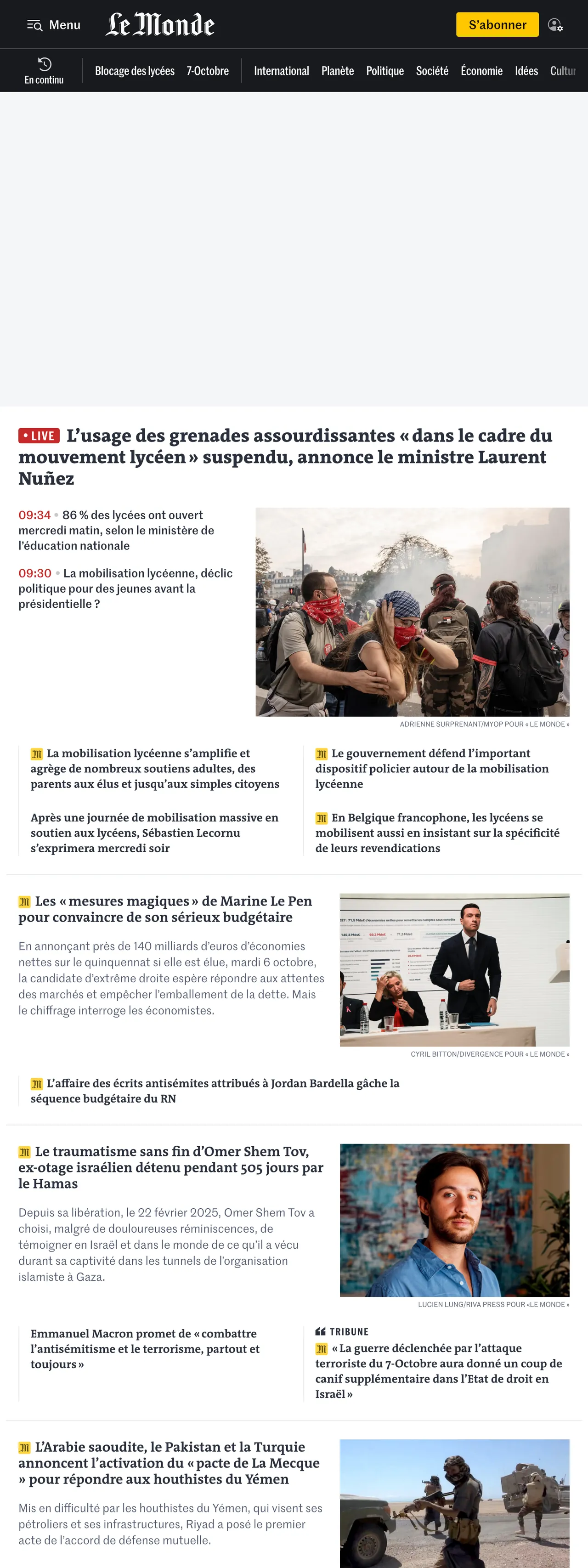 Screenshot of the Le Monde front page