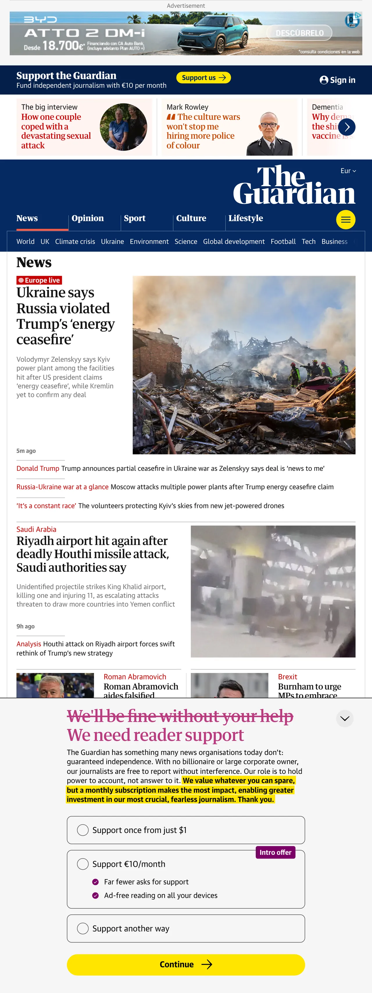 Screenshot of the The Guardian front page
