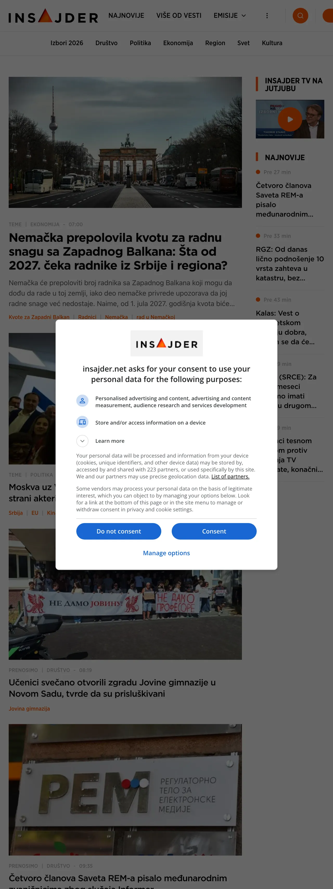 Screenshot of the Insajder front page