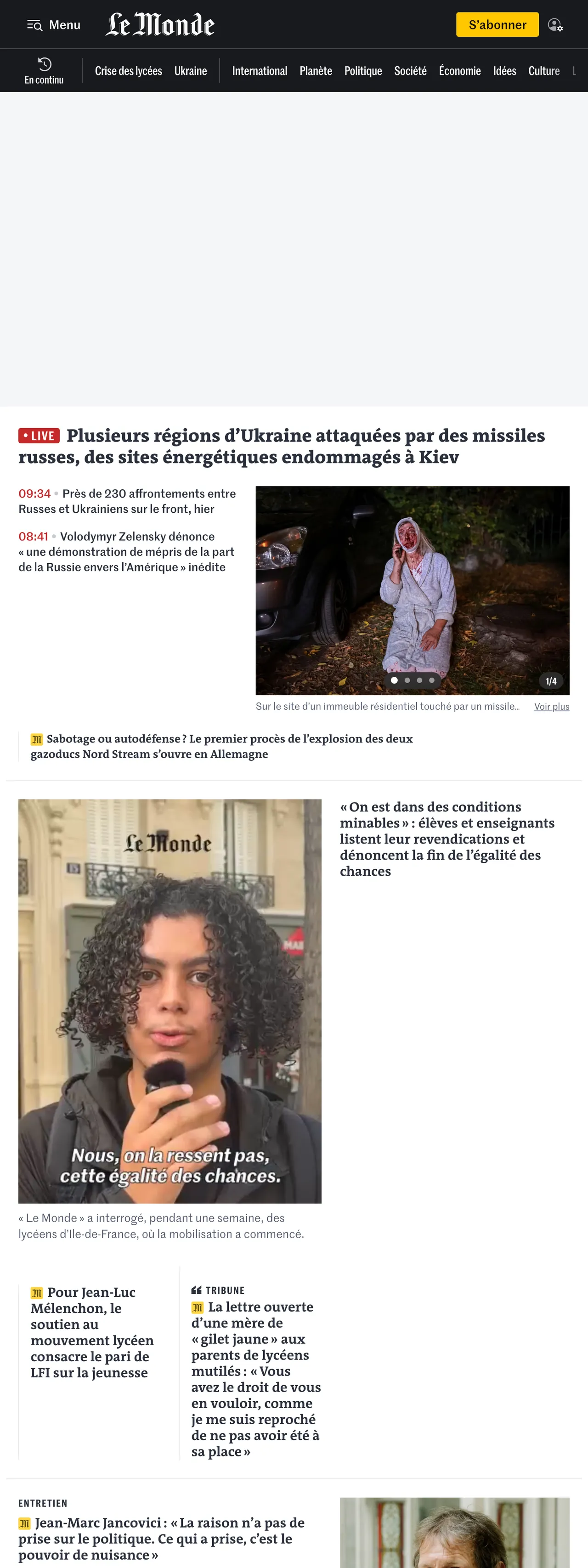 Screenshot of the Le Monde front page