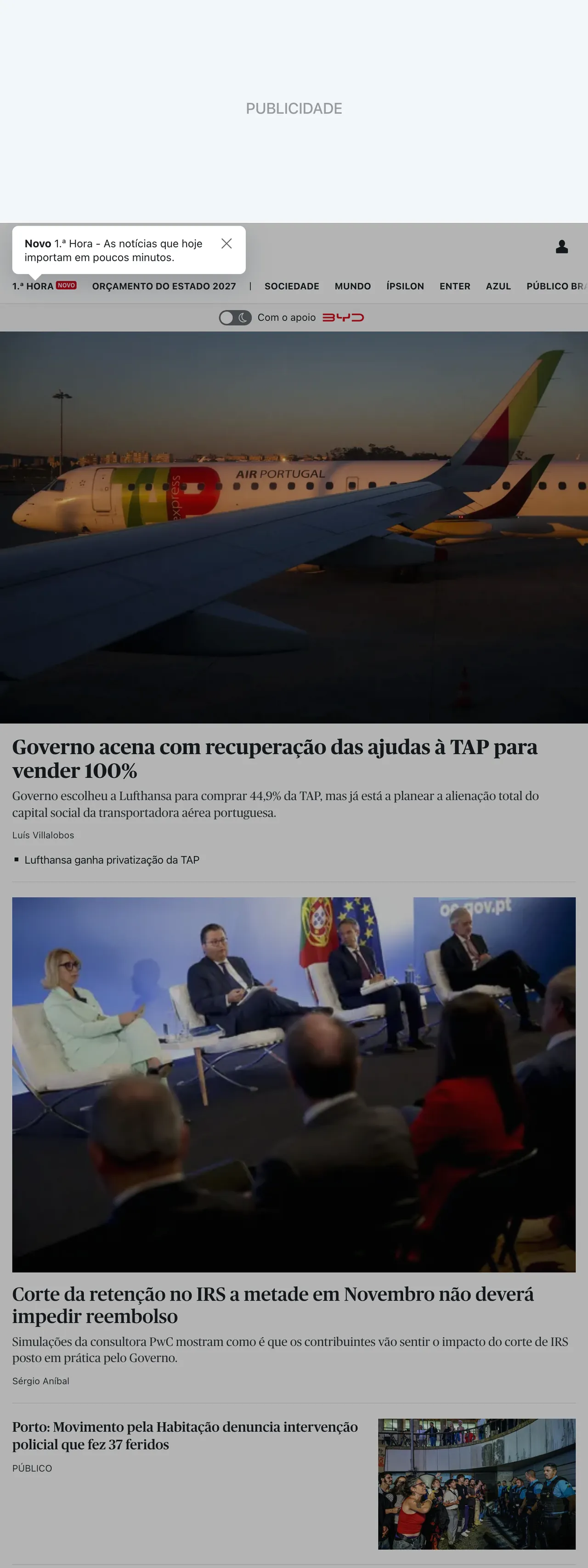 Screenshot of the Público front page