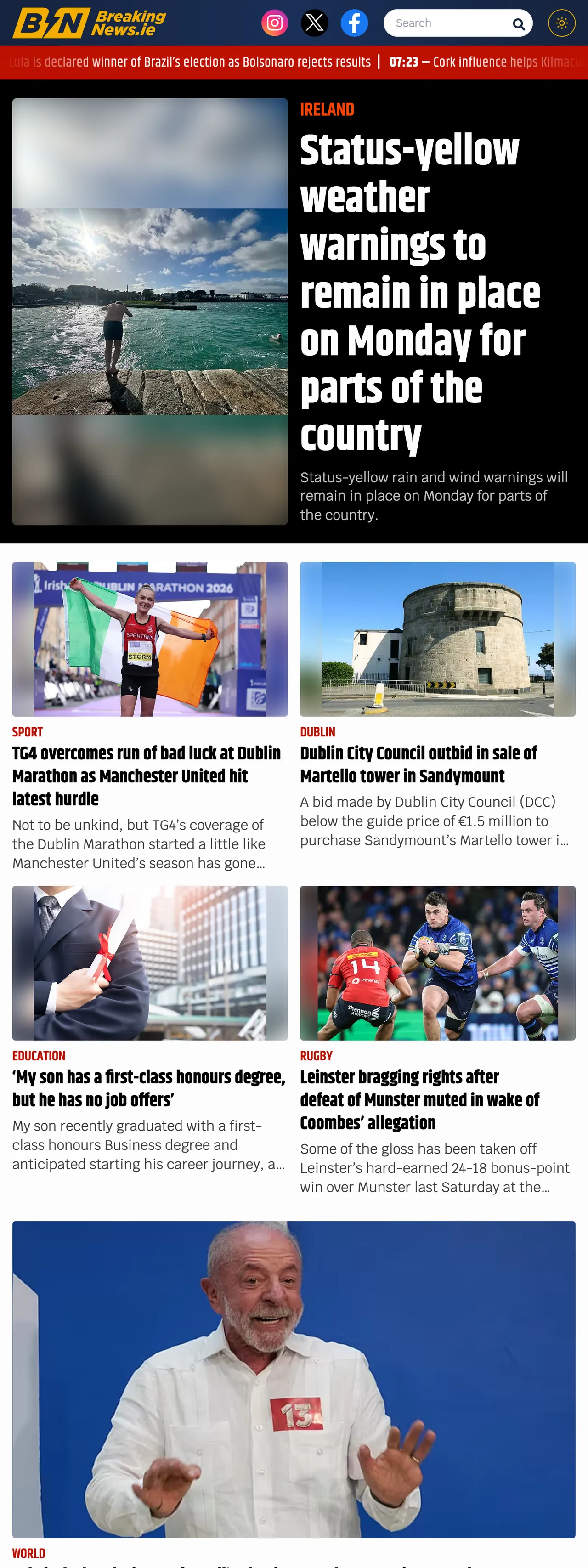 Screenshot of the BreakingNews.ie front page